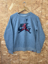Vintage Y2K Nike Air Jordan grey crew neck sweater size small